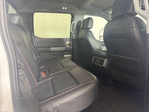 Used 2023 Ford F350 Lariat w/ Tow Technology Package image 5