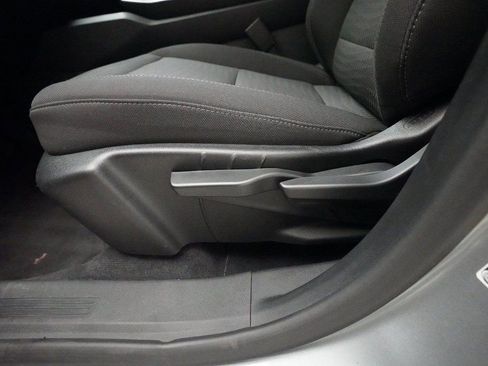 Certified 2025 Chevrolet Equinox LT image 28