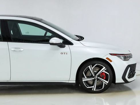 New 2026 Volkswagen GTI SE FWD image 12