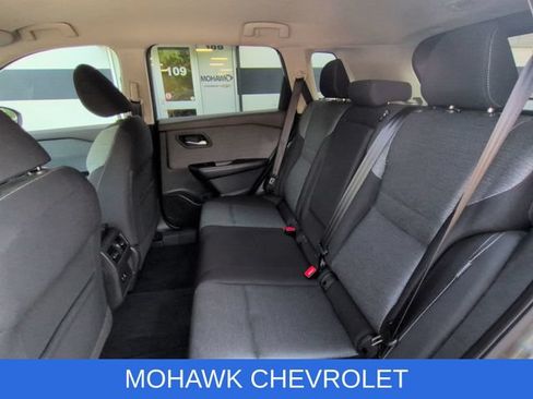 Used 2021 Nissan Rogue SV AWD/4WD image 30