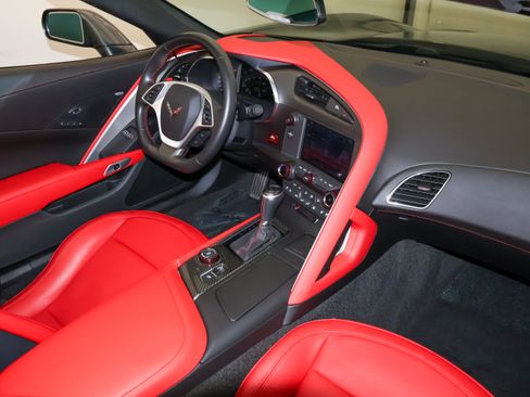 Used 2019 Chevrolet Corvette Stingray Convertible Z51 2LT RWD image 22