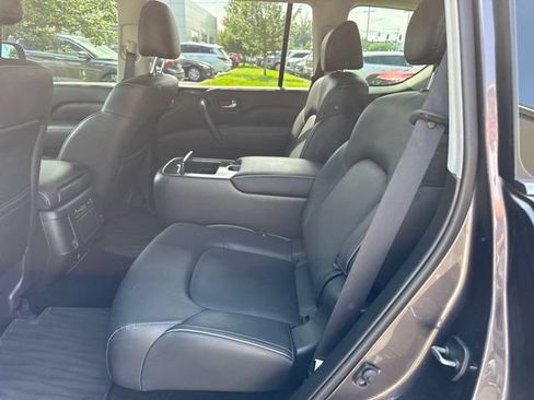 Used 2023 INFINITI QX80 Luxe w/ All-Season Package AWD/4WD image 37