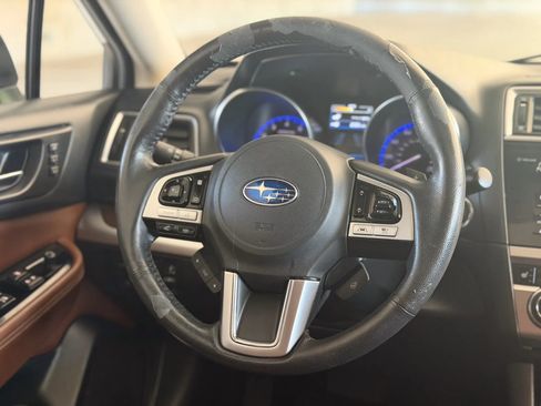 Used 2017 Subaru Outback 2.5i Touring w/ Popular Package #5A AWD/4WD image 33