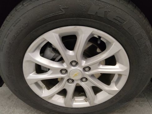 Used 2020 Chevrolet Equinox LT w/ LPO, Floor Liner Package FWD image 31