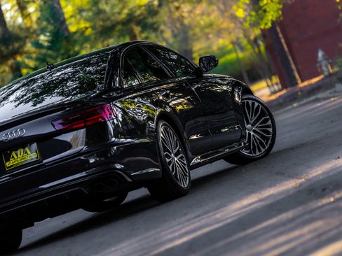 Used 2017 Audi S6 Premium Plus w/ S6 Sport Package image 25