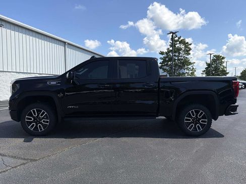 Used 2025 GMC Sierra 1500 AT4 w/ AT4 Premium Package AWD/4WD image 30