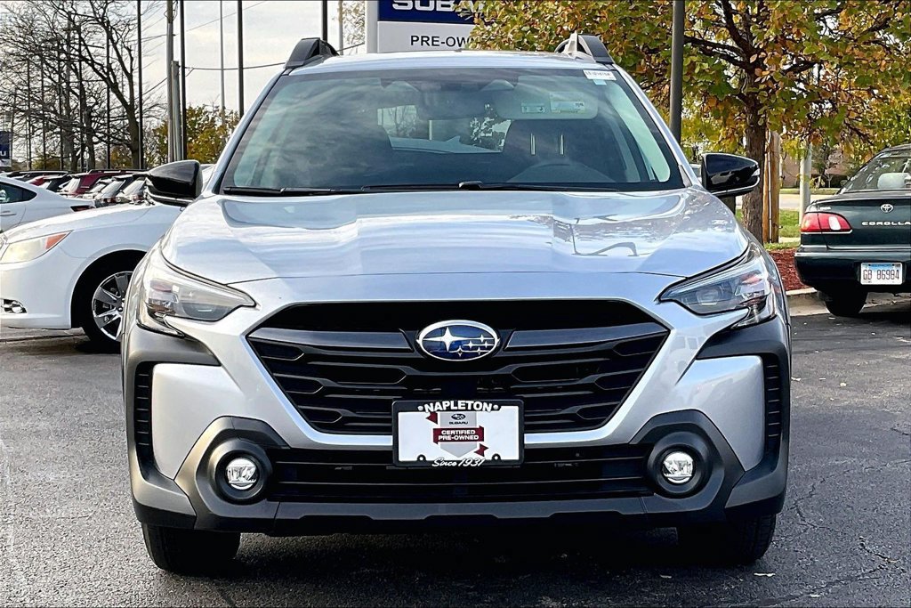 Certified 2025 Subaru Outback Premium AWD/4WD image 3