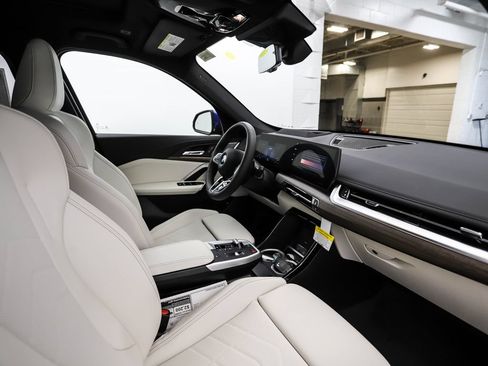 New 2026 BMW X1 xDrive28i w/ Technology Package AWD/4WD image 30