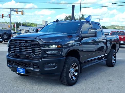 Used 2025 RAM 2500 Tradesman AWD/4WD image 12