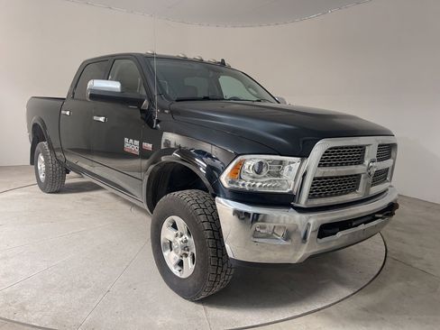 Used 2015 RAM 2500 Power Wagon Laramie image 4