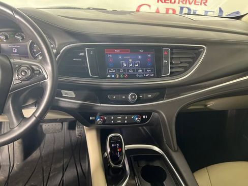 Used 2021 Buick Enclave Essence w/ Sound and Sites Package image 18