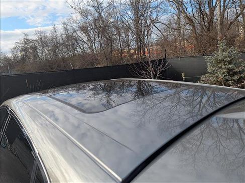 Used 2023 Lincoln Nautilus Reserve w/ Equipment Group 201A image 24