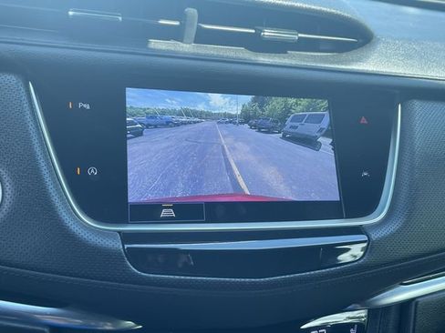 Certified 2023 Cadillac XT6 Luxury AWD/4WD image 15