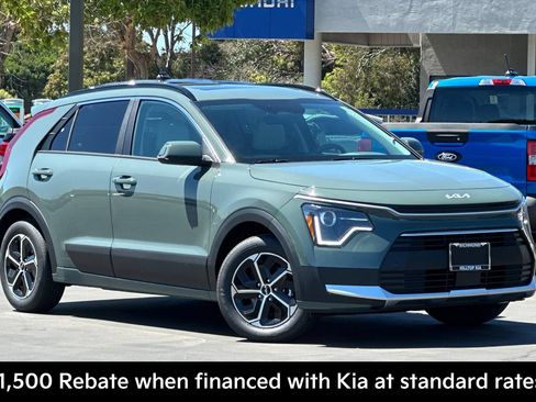 New 2026 Kia Niro EX w/ EX Premium Package FWD image 2