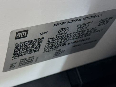 Used 2025 Chevrolet Tahoe High Country image 38