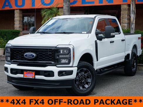 Used 2024 Ford F250 XL w/ STX Appearance Package AWD/4WD image 4