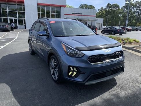 Used 2022 Kia Niro Touring Special Edition image 2