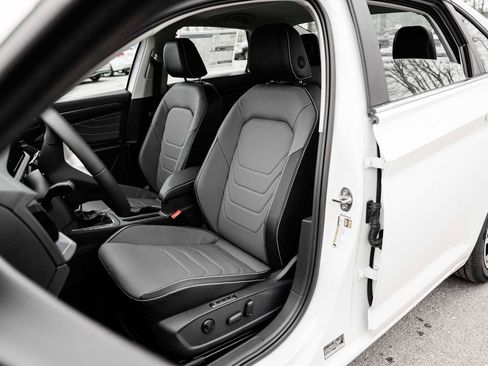 New 2026 Volkswagen Jetta SEL image 9