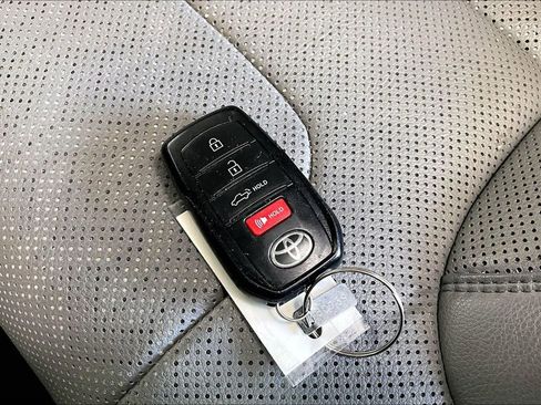 Used 2022 Toyota Tundra SR5 w/ TRD Off-Road Premium Package image 10