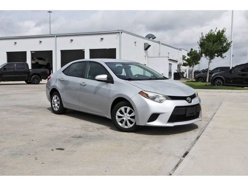 Used 2015 Toyota Corolla L FWD image 1