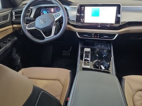 New 2026 Volkswagen Atlas Cross Sport SE image 25