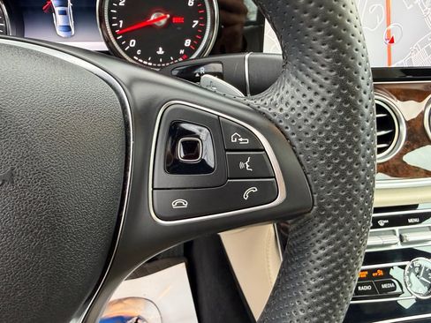 Used 2017 Mercedes-Benz E 300 image 25