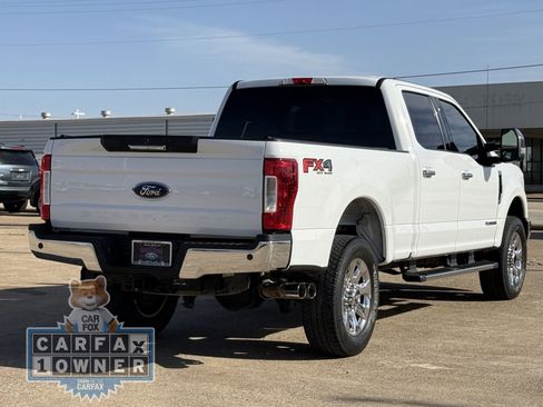 Used 2019 Ford F250 Lariat w/ Chrome Package image 4