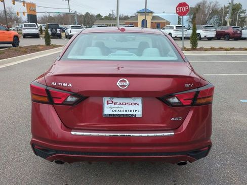 Used 2021 Nissan Altima 2.5 SV w/ SV Premium Package image 5