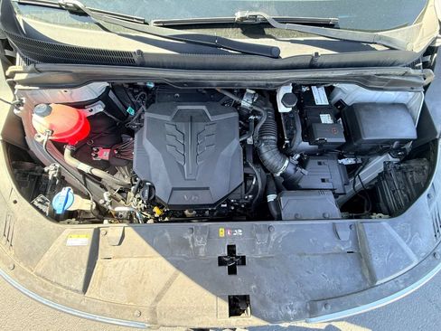 Used 2024 Kia Carnival SX FWD image 3