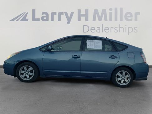Used 2005 Toyota Prius image 2