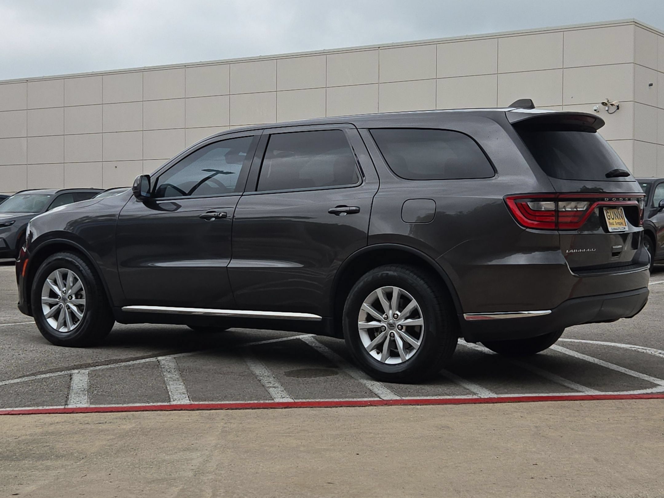 Used 2021 Dodge Durango SXT w/ 3rd Row Seating Group RWD image 5