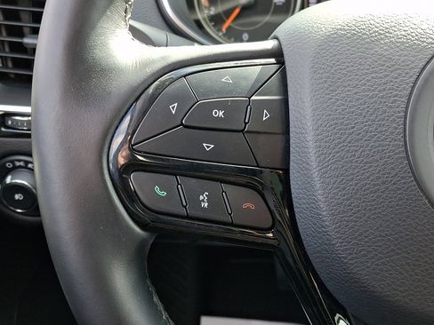 Used 2020 Jeep Cherokee Latitude Plus image 20