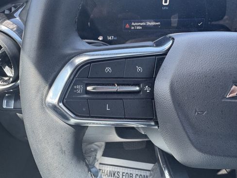 Used 2025 Chevrolet Equinox LT w/ Midnight Edition FWD image 9