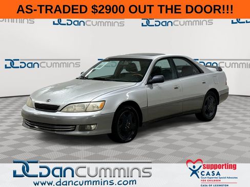 Used 2000 Lexus ES 330 FWD image 1