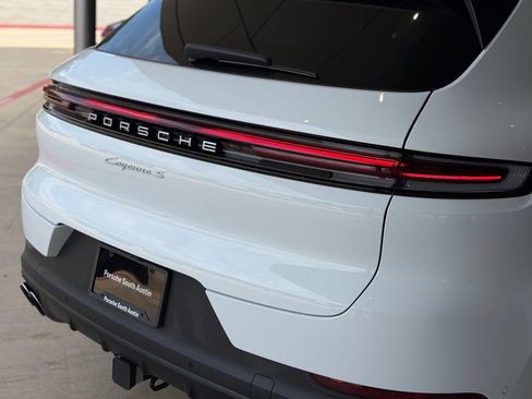 New 2026 Porsche Cayenne S AWD/4WD image 33