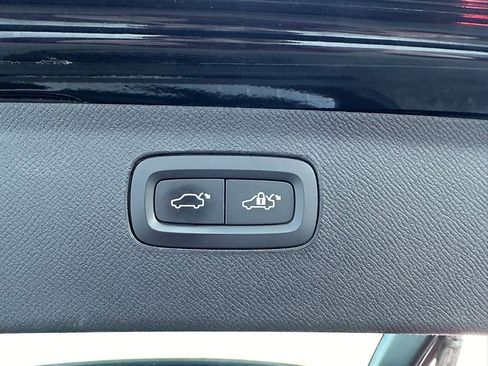 Used 2023 Volvo XC90 B5 Core w/ Protection Package Premier image 19