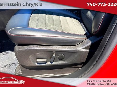 Used 2023 Ford Edge ST-Line w/ Class II Trailer Tow Package AWD/4WD image 15