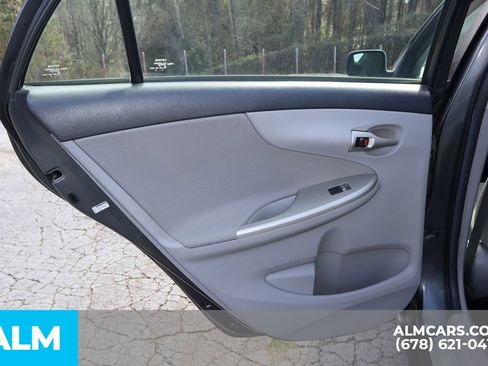 Used 2013 Toyota Corolla LE image 21