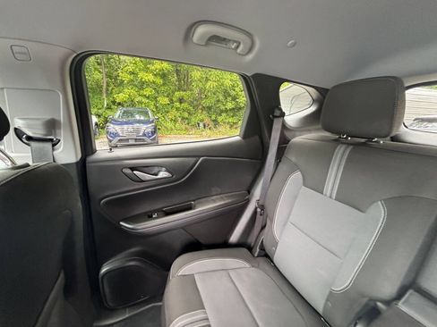Used 2026 Chevrolet Blazer LT FWD image 35