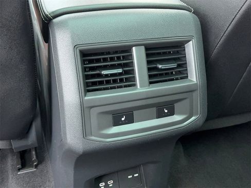 Used 2023 Volkswagen Atlas Cross Sport SEL Premium R-Line image 42