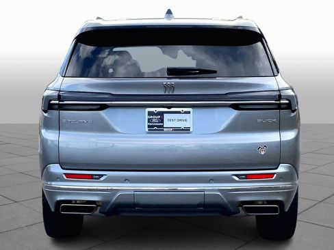 Used 2025 Buick Enclave Avenir w/ Super Cruise Package image 5