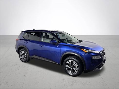 Used 2021 Nissan Rogue SV image 4