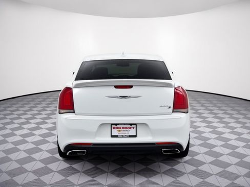 Used 2020 Chrysler 300 S RWD image 11