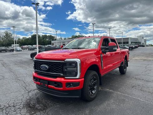 Certified 2024 Ford F250 Lariat w/ Lariat Ultimate Package AWD/4WD image 4
