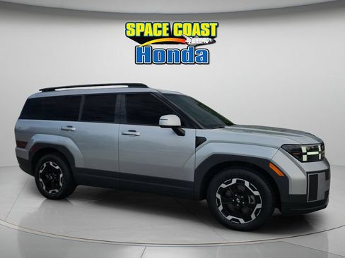 Used 2024 Hyundai Santa Fe SEL FWD image 12