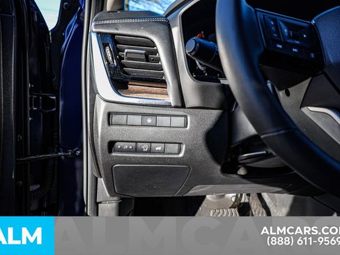 Used 2025 Nissan Rogue Platinum image 21