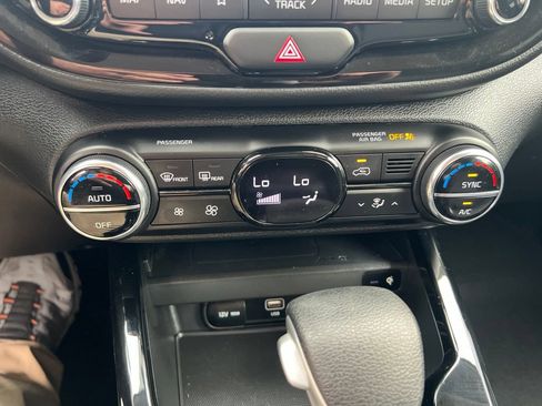 Certified 2023 Kia Soul S FWD image 55