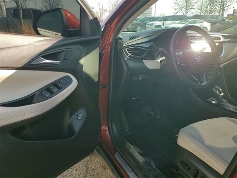 Used 2021 Buick Encore GX Select image 22