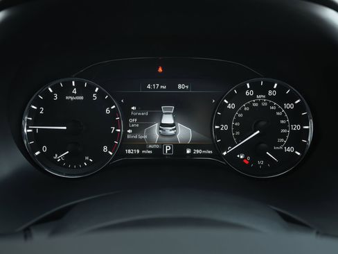 Used 2024 INFINITI QX80 Sensory image 9