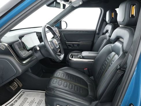 Used 2022 Rivian R1T Adventure image 21